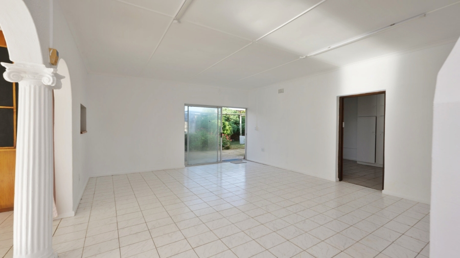 4 Bedroom Property for Sale in Agulhas Western Cape